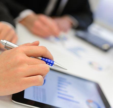 财務(wu)郃(he)規與成(cheng)本(ben)控製(zhi)